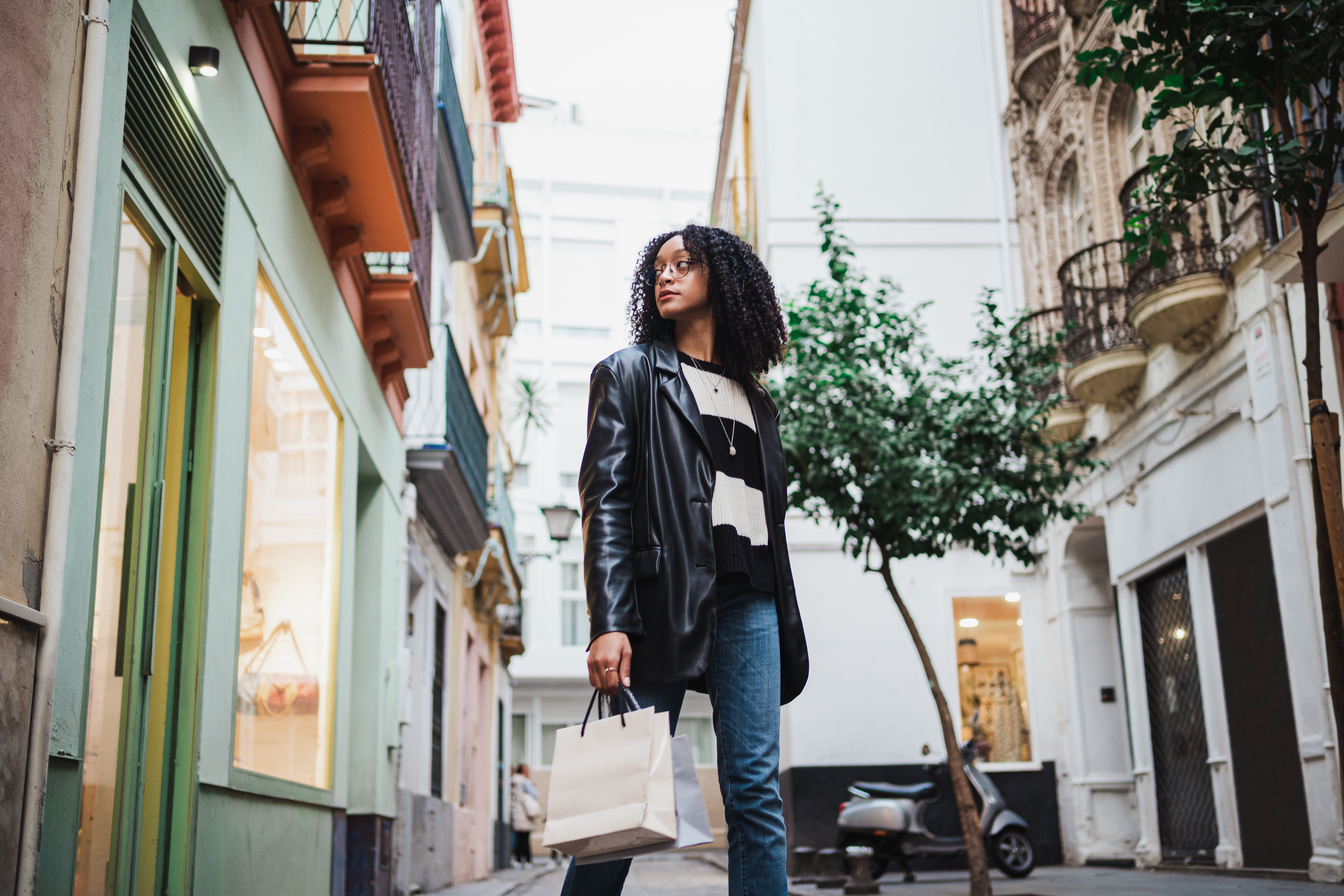 Effective IT Strategies for Retail Industry: Enhancing Efficiency and Customer Experience