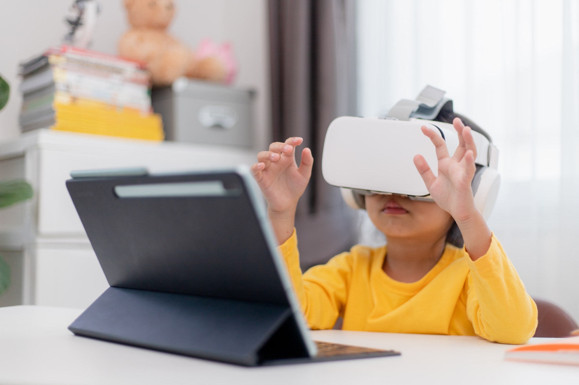 Unleashing the Power of Digital Twins in Logistics